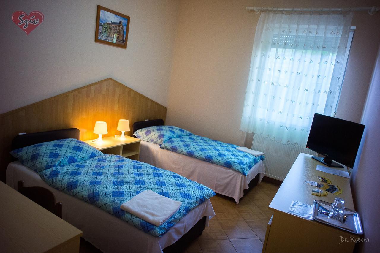 Civis Szallashely Debrecen Exterior foto